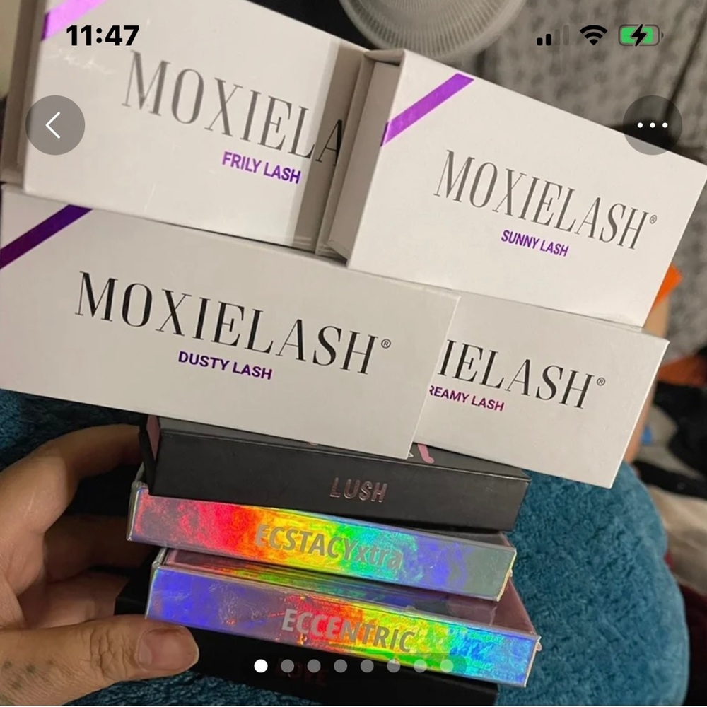 8 pair Magnetic eyelashes price range 30-39 a pair